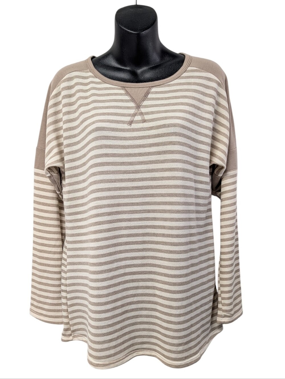 Hailey & Co Women's Beige Stripe Raglan Long Sleeve Top Size M NWT Soft Stretch